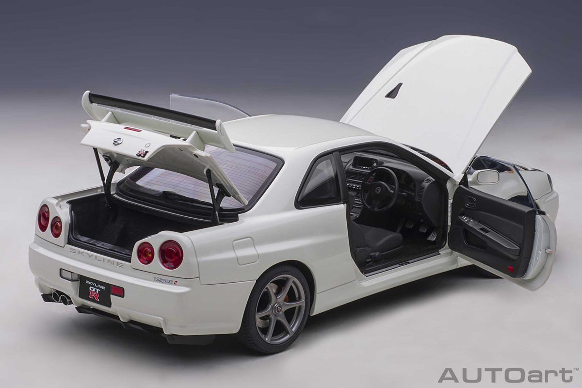 1/18 AUTOart Nissan Skyline GT-R GTR R34 V-Spec II (Pearl White