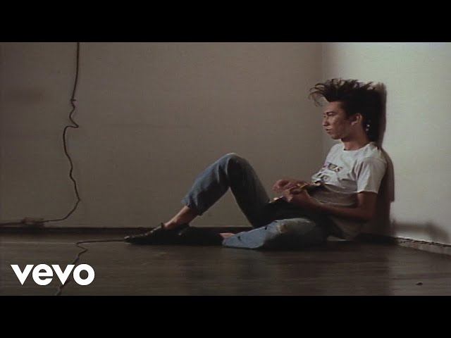 布袋寅泰クッション2種 sddefault.jpg