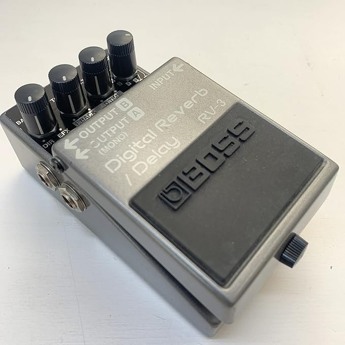 BOSS RV-3｜リバーブ×ディレイの伝説ペダル - ヤツのエフェクター