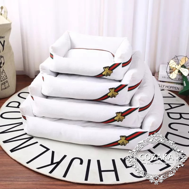 グッチ 犬ベッド 刺繍蜂ロゴ付き ペットクッション ペット用 ペット