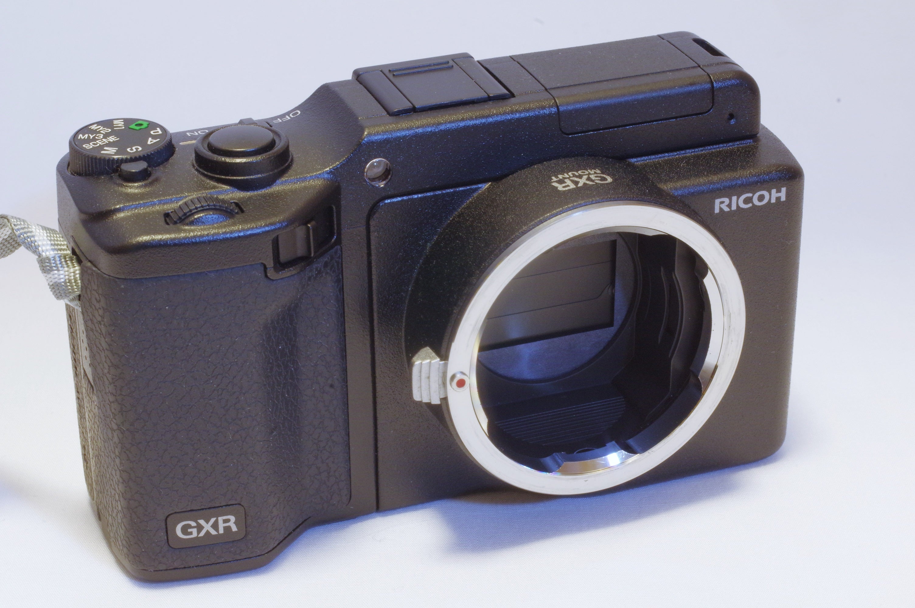 Ricoh GXR Digital + A12 - ついにMマウントのデジカメ、行っちゃい