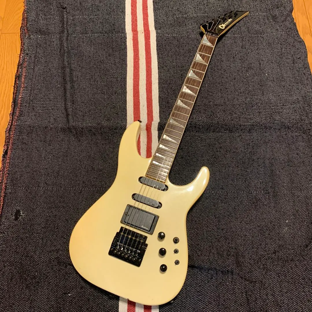 2026年最新】charvel jacksonの人気アイテム - メルカリ