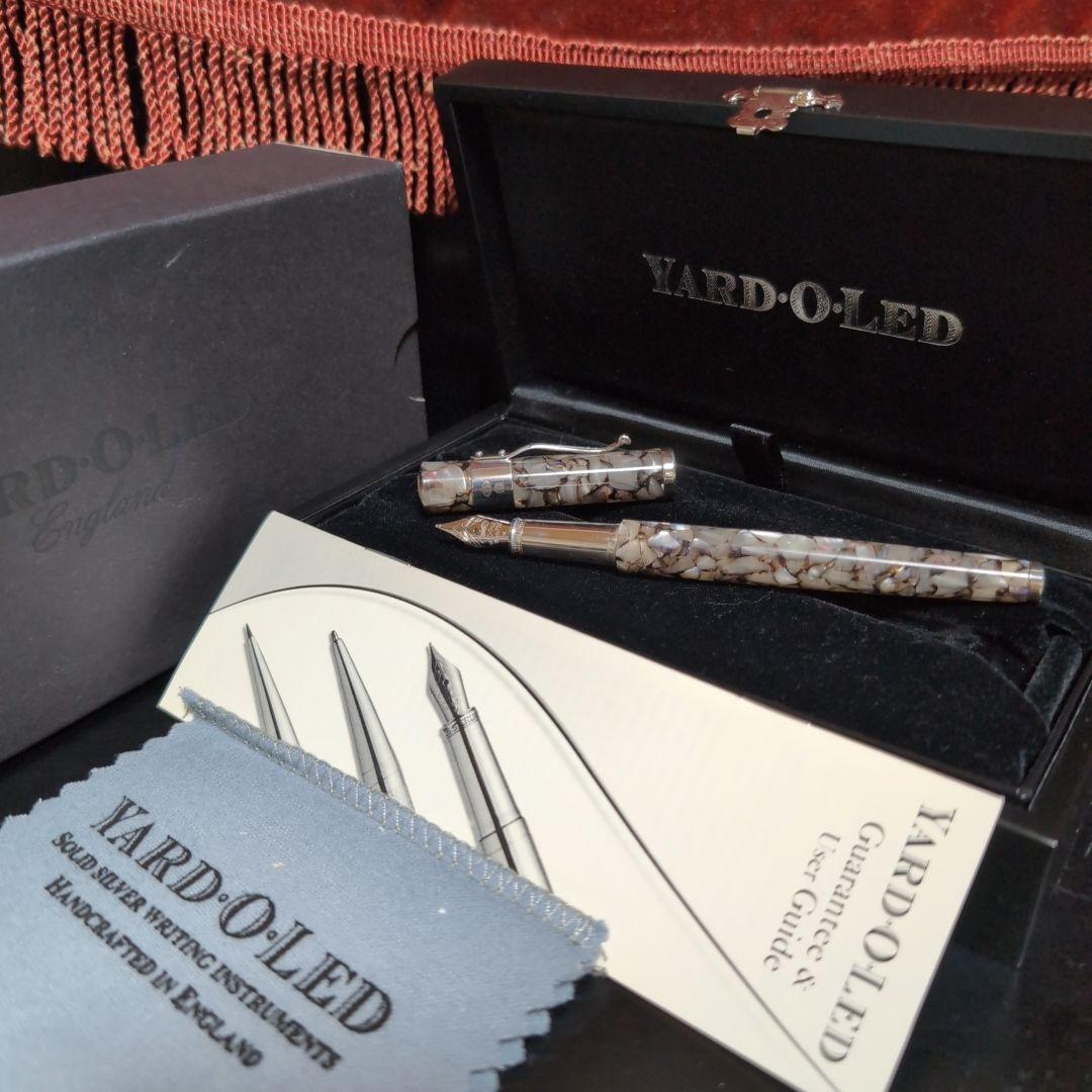 【希少♪】 ヤード・オ・レッド YARD・O・LED 万年筆 パールアストリア ヤード・オ・レッドの樹脂軸「アストリア」ボールペン レビュー