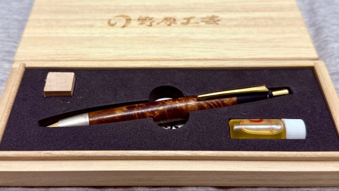 野原工芸 本店購入 マーブルウッド ボールペン 純銀斑紋金具付 野原工芸 本店購入 マーブルウッド スタンダードボールペン 純銀斑紋